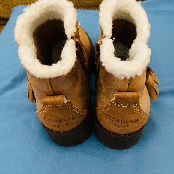 OshKosh ‘B’gosh  - Unisex Suede Boots. Size 10. Never worn. - Picture 2 of 5